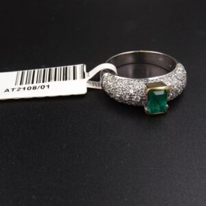 Anello fascia smeraldo brill