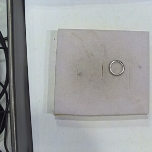 Anello veretta con zirconi in ob