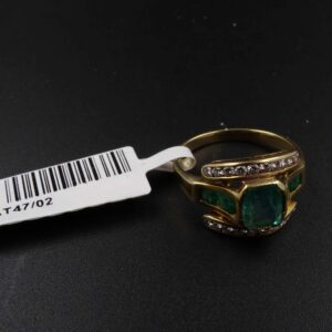 Anello og smeraldo 1.30 ct e brillant. 0.20 ct