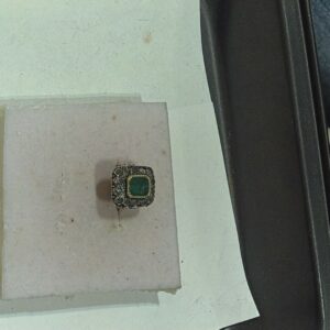 Anello vintage diamanti e smer. zambia