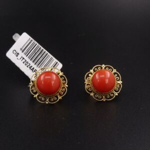 Orecchini og con corallo giapp.