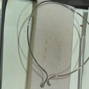 Girocollo ob rigido e brill