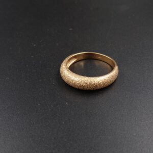 Anello or satinato